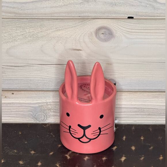 Rae Dunn Easter Bunny Cotton Candy Scented Candle Spring Decoration - Picture 1 of 1